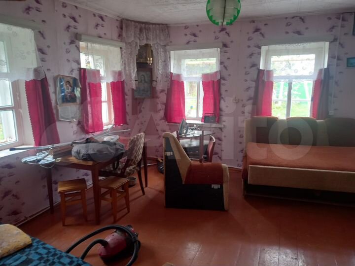 Дом 49 м² на участке 63 сот.