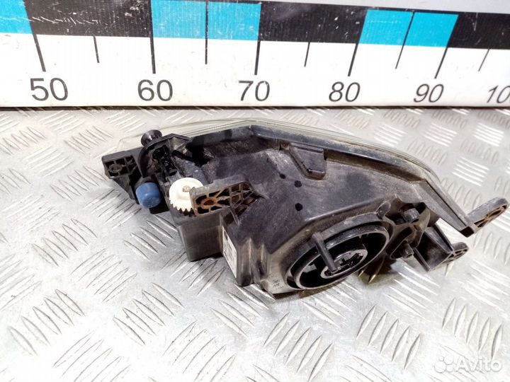 Б/У Фара противотуманная левая Touareg#001