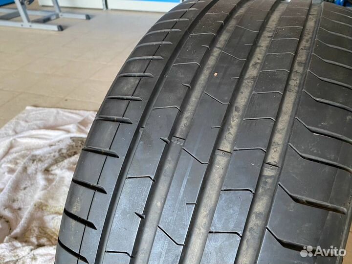 Pirelli 176A2 CE11 TL 275/40 R21