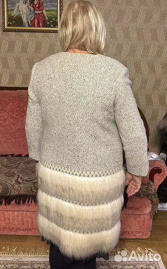 Пальто -жакет с опушкой р48-50