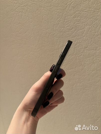 iPhone 15 Pro, 256 ГБ