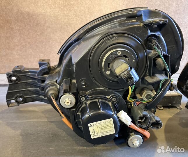 Комплект фар ксенон subaru impreza GG GD лупатая