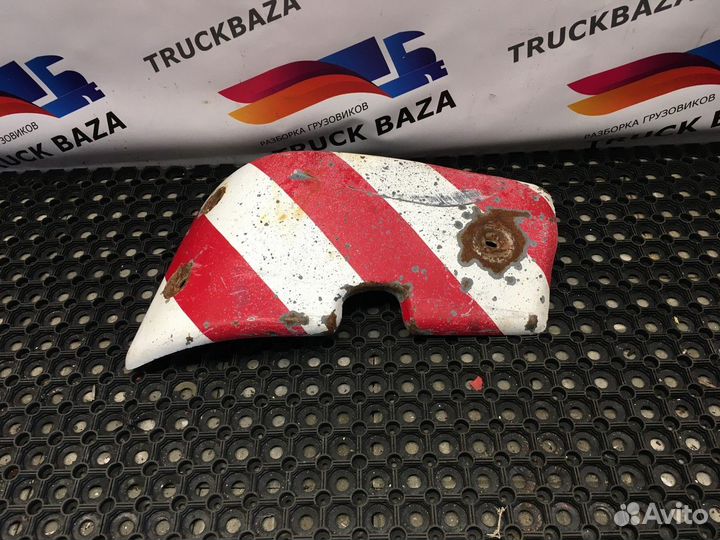 Бампер передний левый Renault Magnum