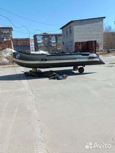 Продам лодку