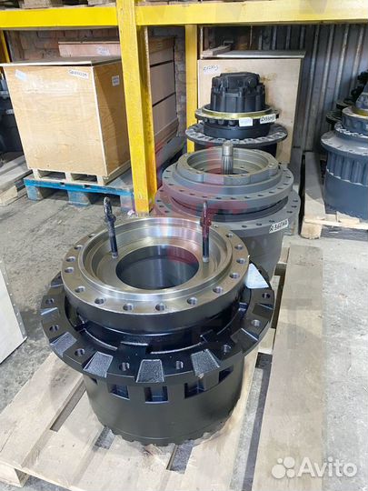 Бортовой редуктор Doosan S400LC-V