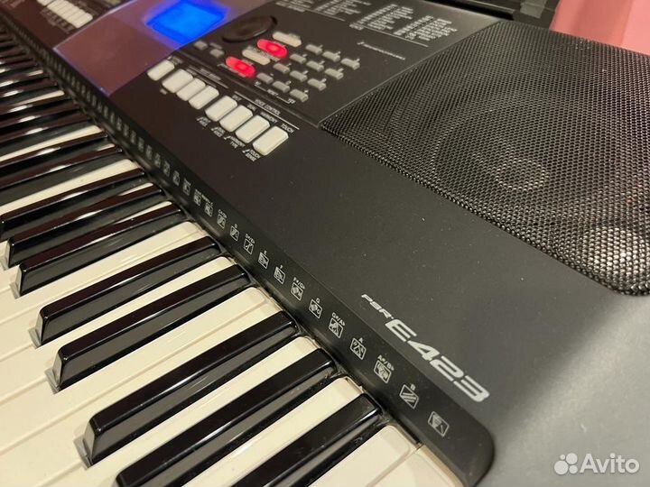 Синтезатор Yamaha psr-e423