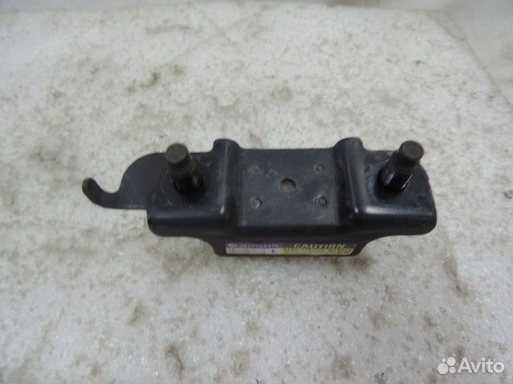 Датчик удара передний левый Subaru Forester 2002