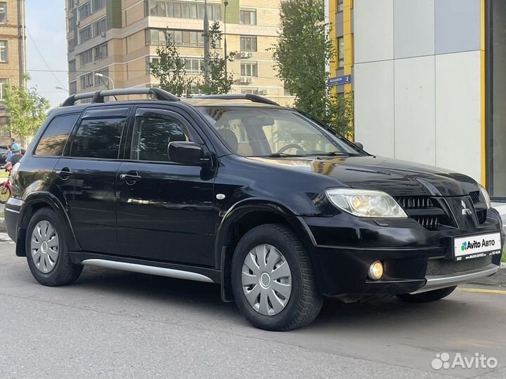 Mitsubishi Outlander 2.4 AT, 2006, 111 347 км