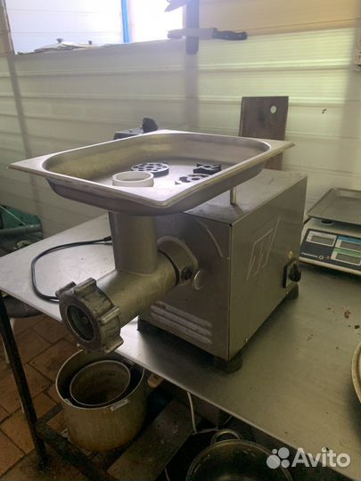 Мясорубка электрическая промышленная