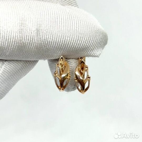 Золотые серьги
