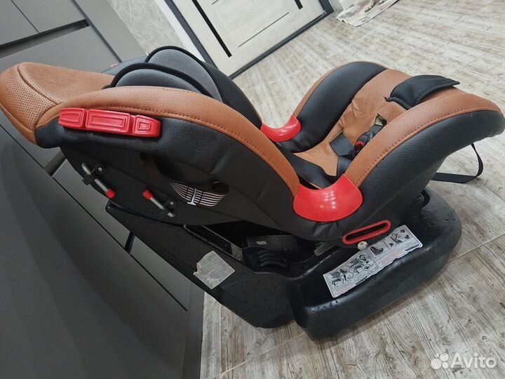 Детское автокресло