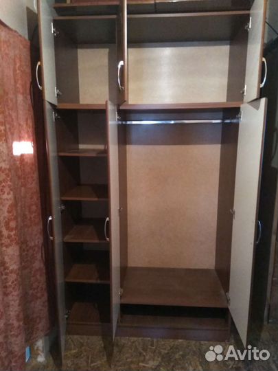 Шкаф