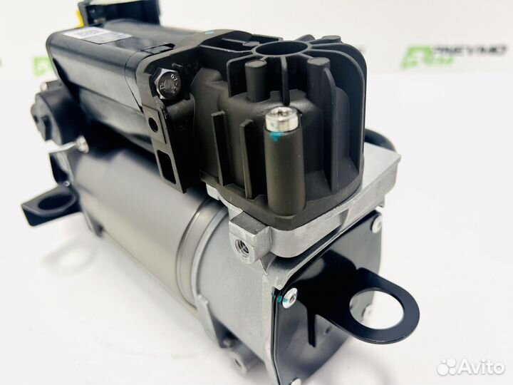 Компрессор пневмоподвески Mercedes S W220