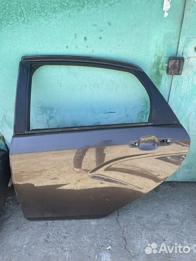 Дверь vesta задний левый