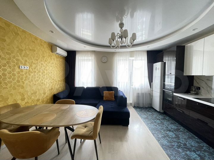 2-к. квартира, 80 м², 8/25 эт.