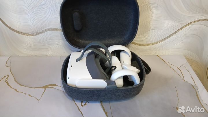 Шлем виртуальной реальности Pico neo 3