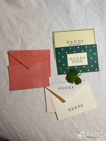 Открытки в конвертах Gucci