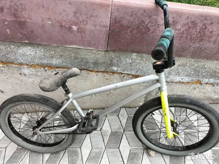 Продам BMX GT