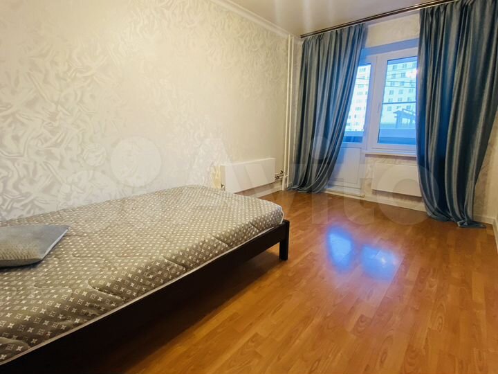3-к. квартира, 65 м², 1/9 эт.