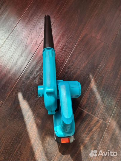 Воздуходувка аккумуляторная