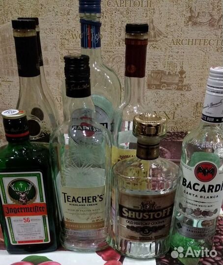 Бутылки для коллекции