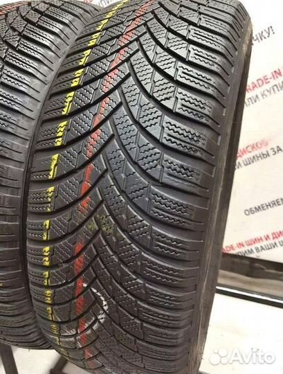 Firestone Winterhawk 4 215/60 R16 99M