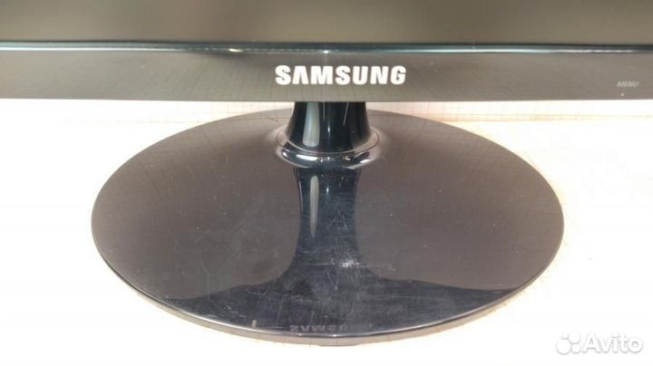 Монитор ЖК samsung S19A300N, б/у