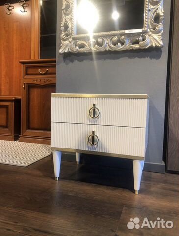 Тумба прикроватная