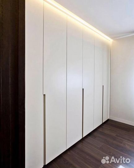 Шкаф трехстворчатый (и другие)