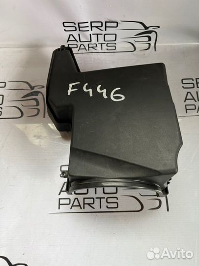 Крышка воздушного фильтра Ford Focus 3 CB8 1.6L