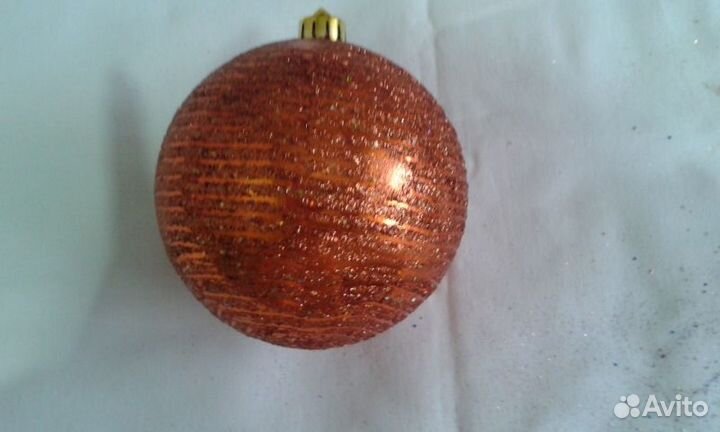 Новогодние шары разные