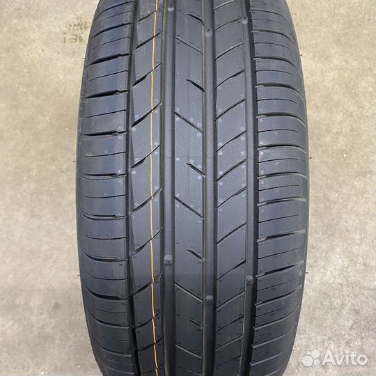 Kumho Ecsta HS52 175/65 R14 82H