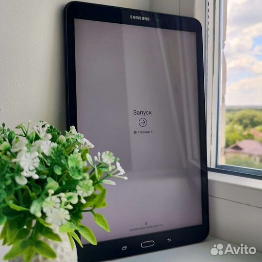 Планшет Samsung Galaxy Tab A 10.1 2/16 (2016)