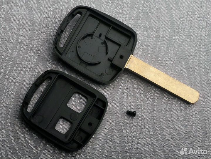 Корпус ключа Subaru Forester Legacy 2000-2002