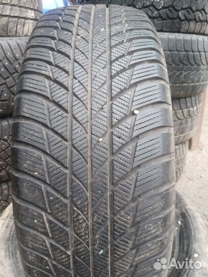 Bridgestone Blizzak LM-001 225/60 R18 104H