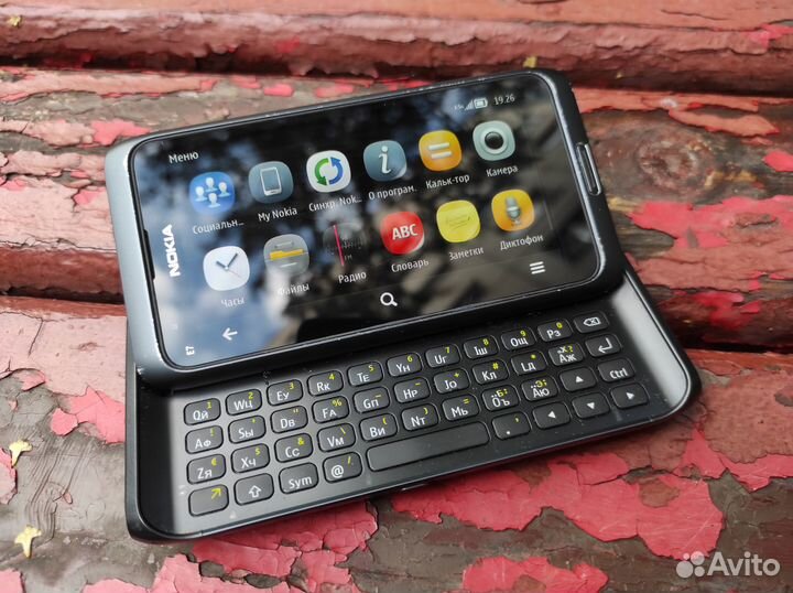 Nokia E7-00 Black хорошее состояние
