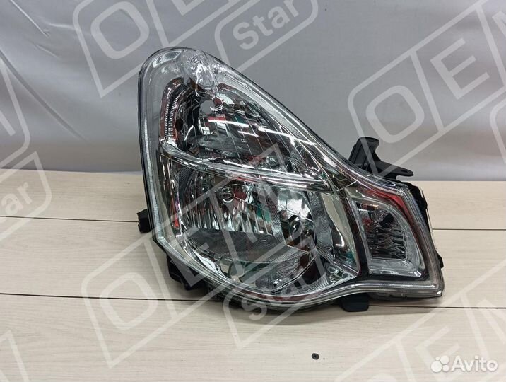 Фара правая Nissan Almera G 15