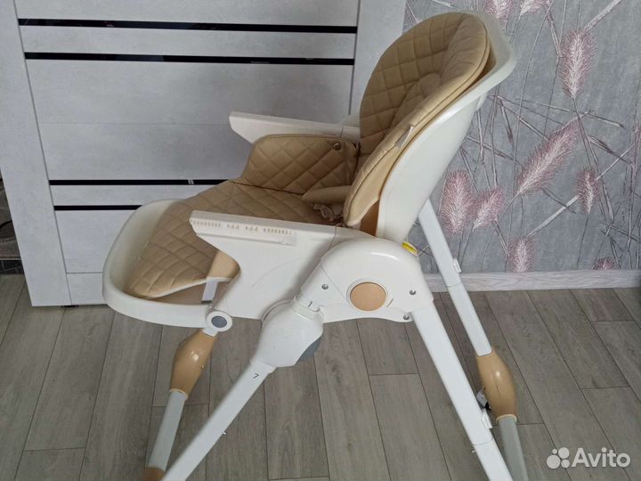 Столик для кормления ребенка