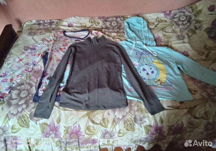 5 кофт(44 размер) и 2 джинс (28 /29) для деревни