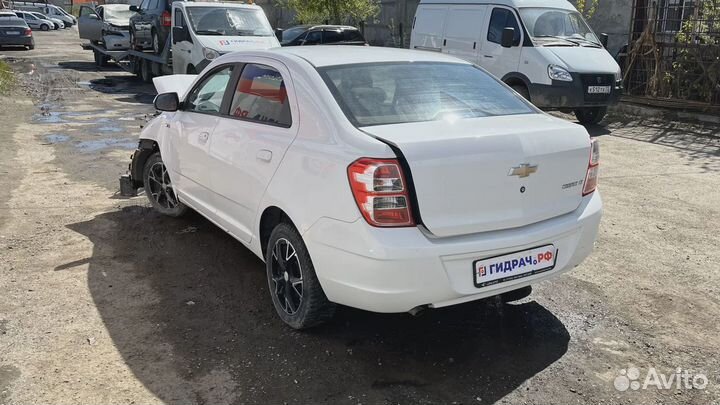 Кулак поворотный передний правый Chevrolet Cobalt (T250) 96979005