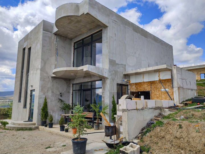 Дом 220 м² на участке 6 сот.