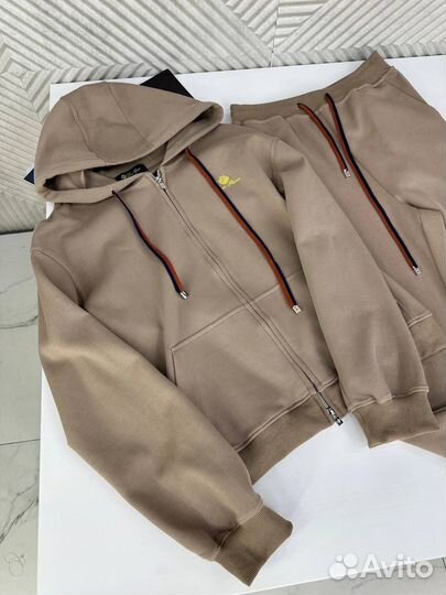 Костюм двойка