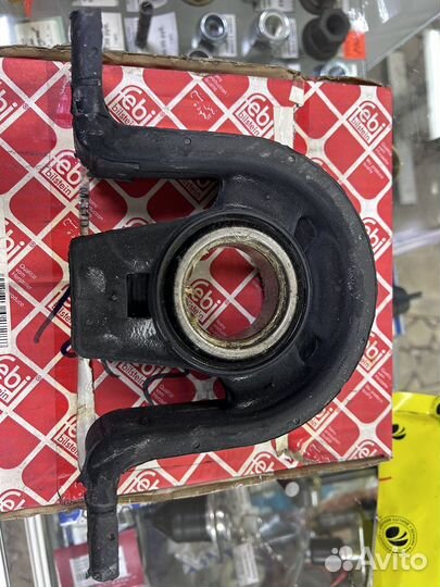 Подшипнтк подвесной карданного вала MB Sprinter