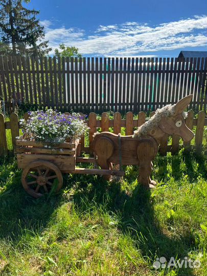 Декоративный ослик с тележкой