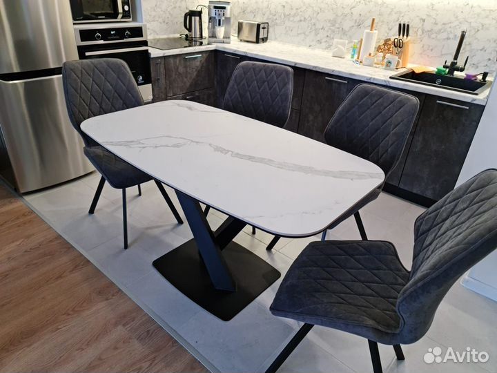 Стол из керамогранита лофт под мрамор