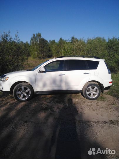 Mitsubishi Outlander 2.4 CVT, 2011, 180 000 км