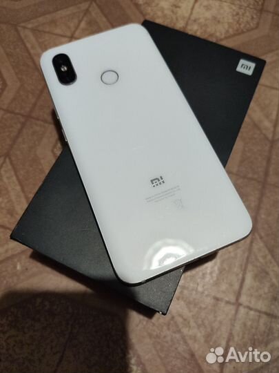 Xiaomi Mi 8, 6/64 ГБ