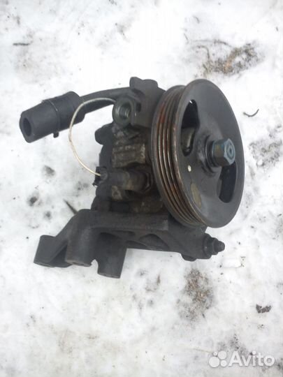 Насос гидроусилителя на Киа Спектра 2008 года