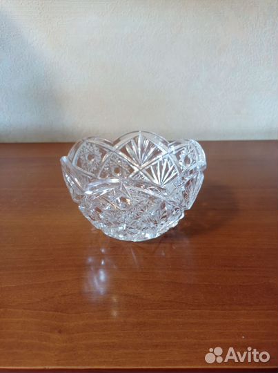 Хрустальные вазы (салатник)