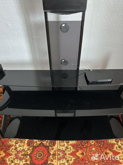 Стеклянная тумба под TV Mart